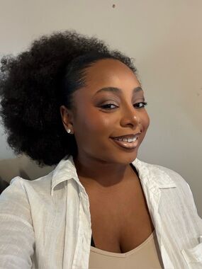 Meet your Posher, Jade